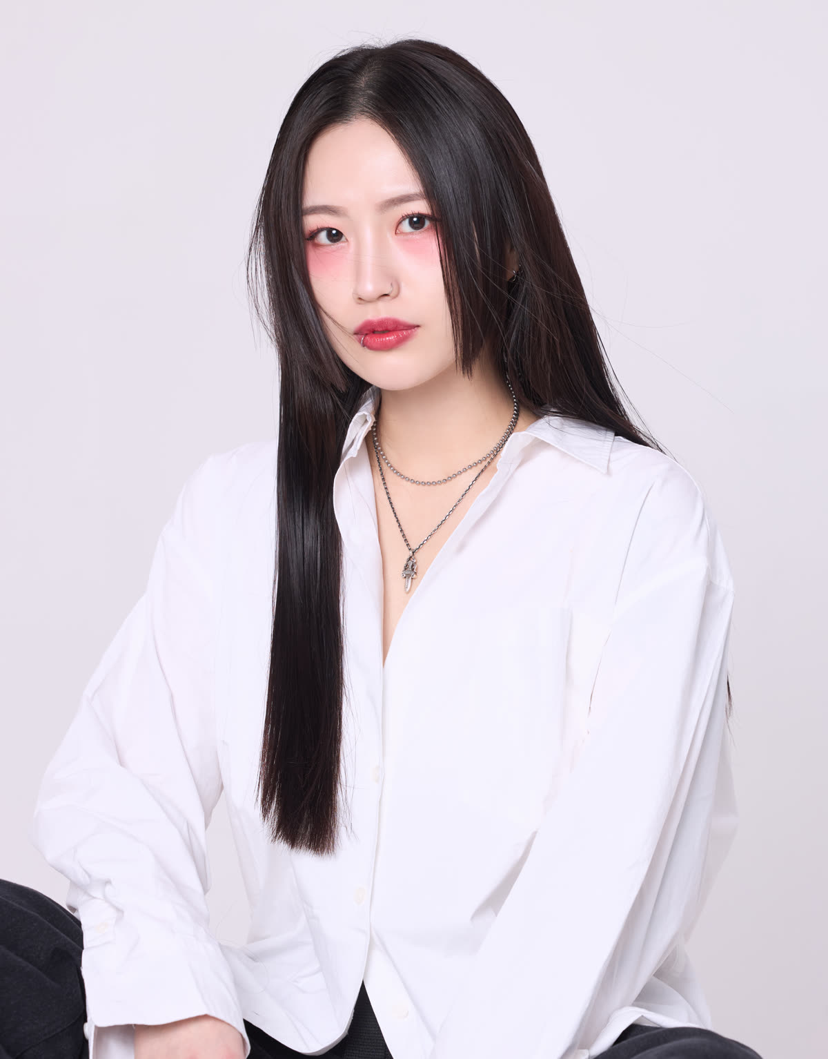 Jin Kyeong (Senior Stylist) — Color · Treatment specialist at JUNO HAIR Myeongdong hair salon in Seoul